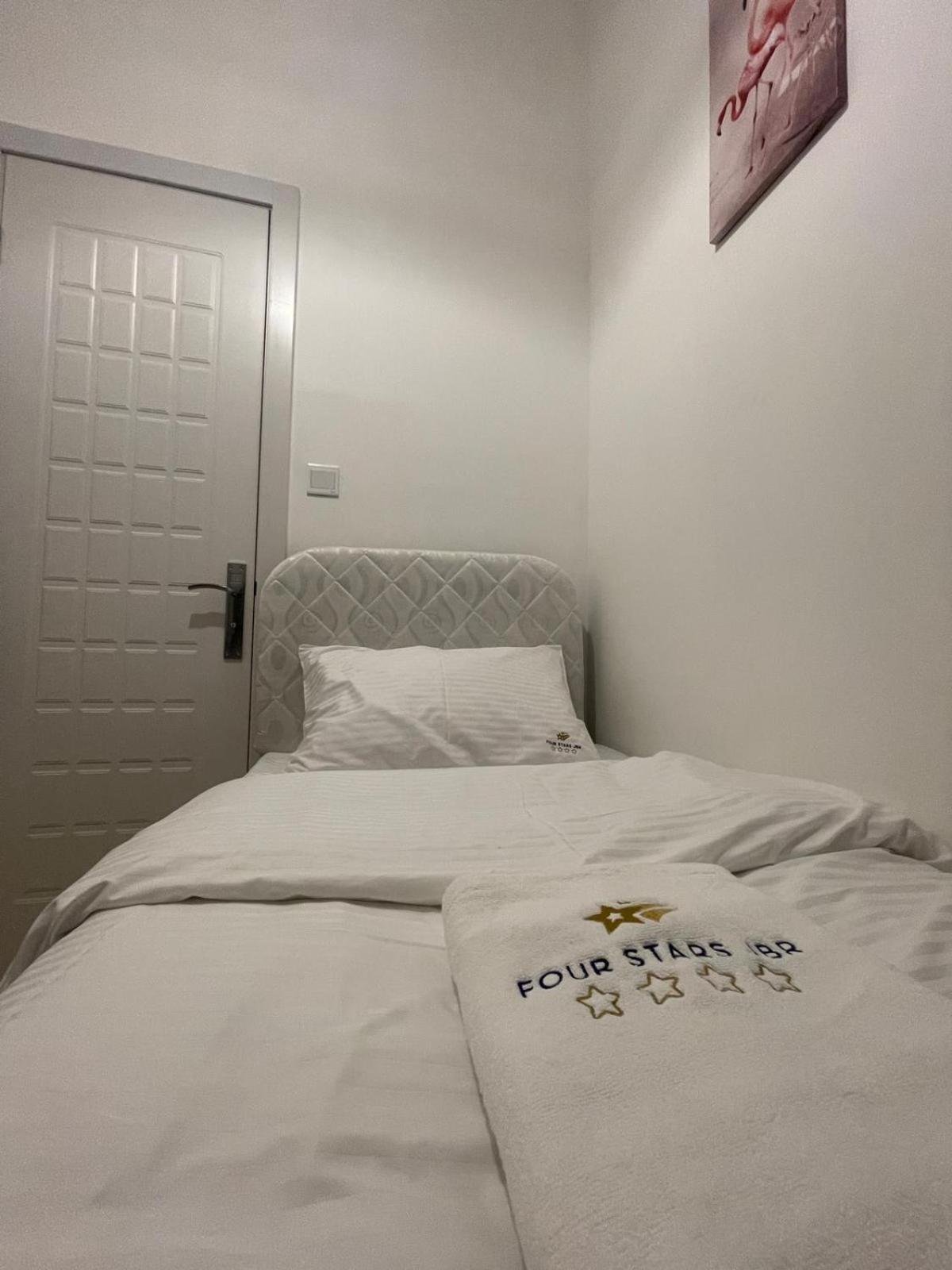 Four Stars Dubai Marina Jbr Hotel Ngoại thất bức ảnh