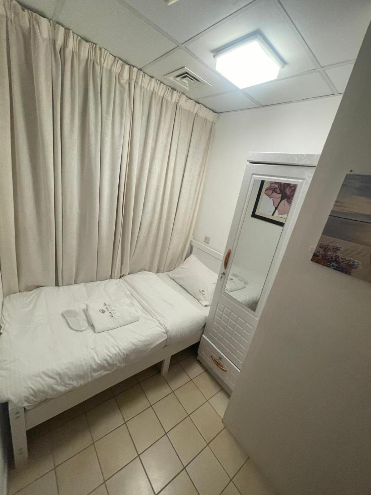 Four Stars Dubai Marina Jbr Hotel Ngoại thất bức ảnh